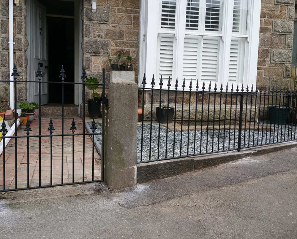 Safety & Decorative Railings - Jay's Gates